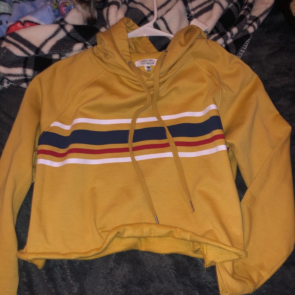 Crop top sweater